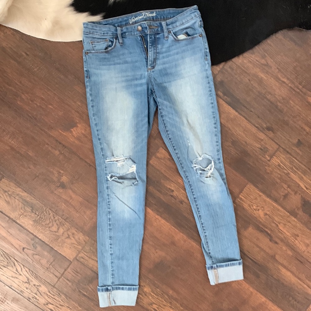 Size 6/28r folded cuff skinny jeans